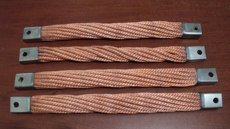 Las trenzas de cobre están construidas por finos hilos de cobre electrolítico recocido y brillante. Las trenzas de cobre rojo o estañado ofrecen una gran flexibilidad y reducido radio de curvatura,trenzas de cobre,trencillas de cobre,conectores flexibles de cobre
